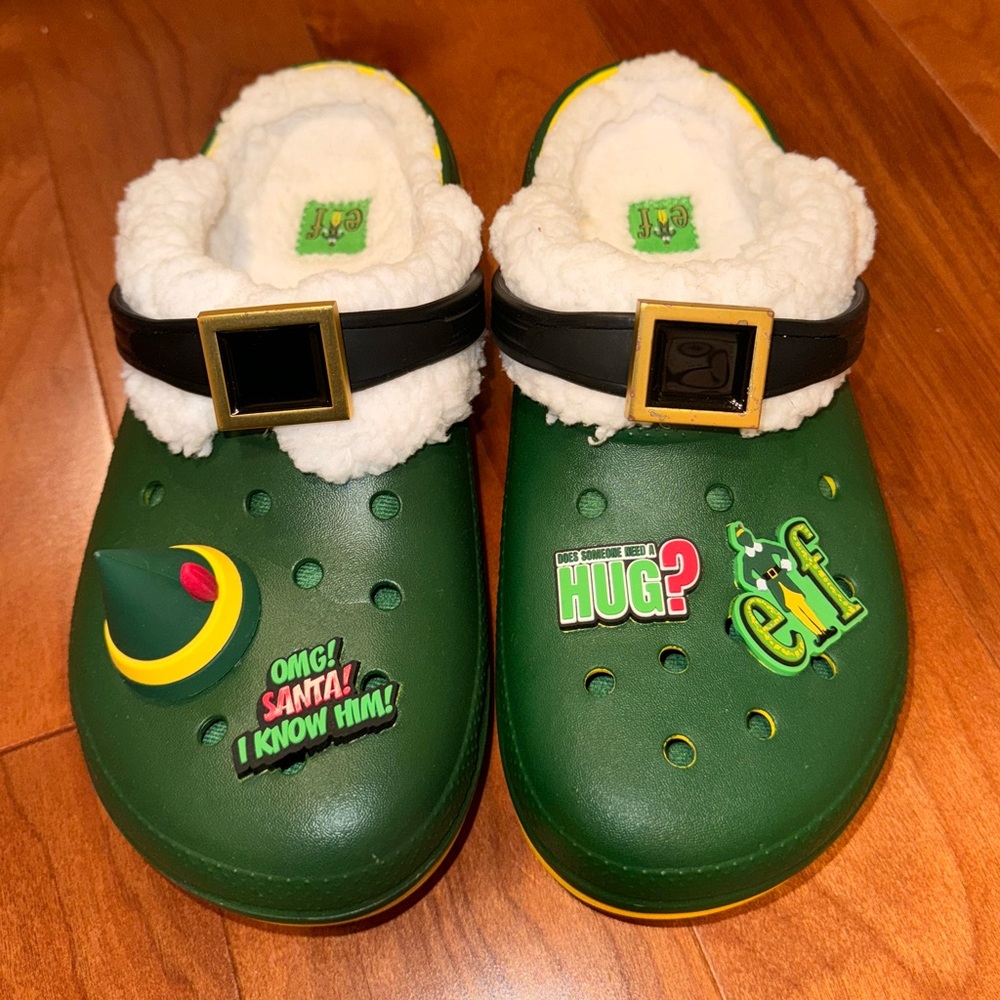 Elf crocs Youth sz 6